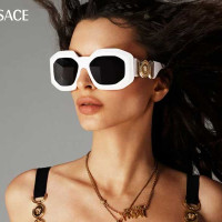 verres freination myopie Nimes-verres Essilor Nimes-opticien de proximite-opticien Nimes-lunettes pour enfants Nimes-lunettes de vue Nimes-optometrie Gard-lentilles de contact Nimes-lunettes pour bebes Gard-opticien pour enfants Gard